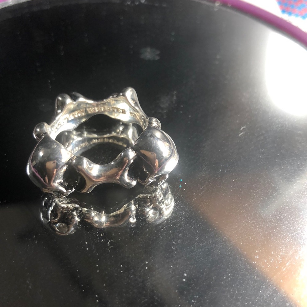 Stephen Webster diamond skulls ring